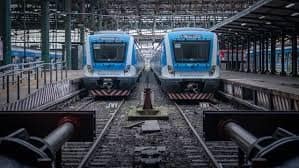 La Fraternidad mantiene el paro de trenes para mañana